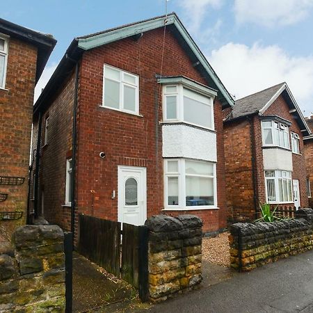 ノッティンガム Cosy House In The Heart Of Beeston With Free Parking And Wifiヴィラ エクステリア 写真