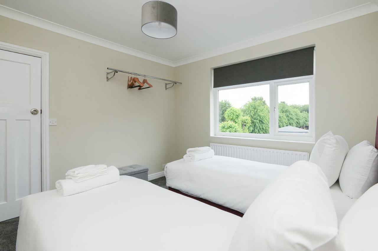 ノッティンガム Cosy House In The Heart Of Beeston With Free Parking And Wifiヴィラ エクステリア 写真